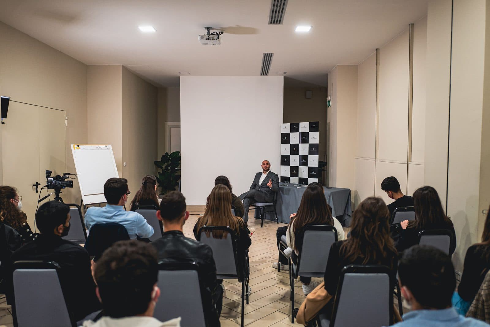 A DolceVita introduction-to-hospitality session in an Italian hotel school