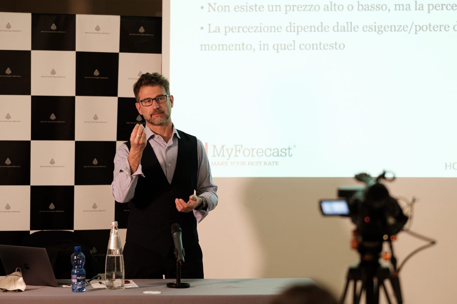 A DolceVita introduction-to-hospitality session in an Italian hotel school