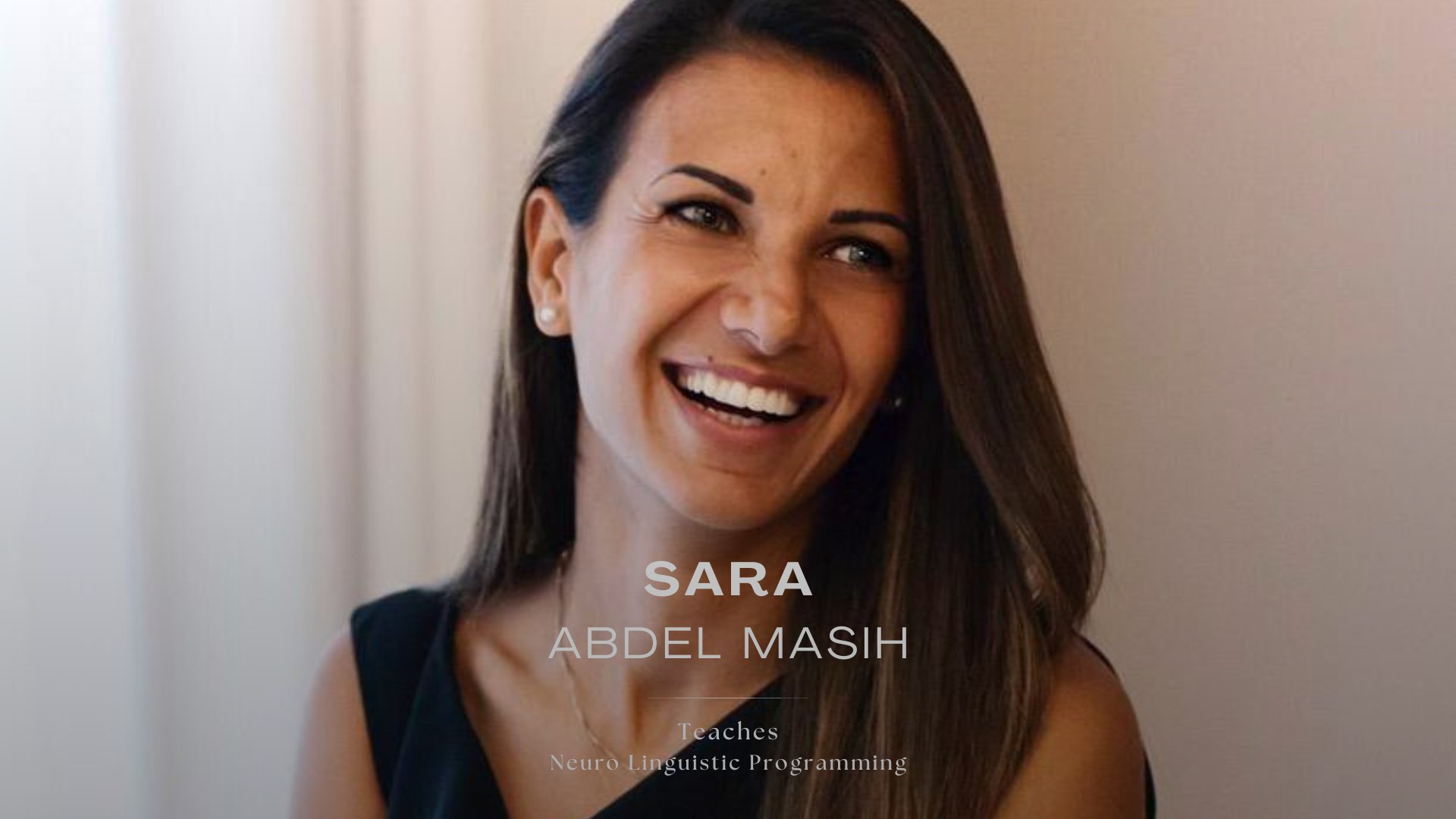 Sara Abdel Masih, Coach e già direttrice d'albergo, Hotel Manager dell'anno. Insegna in istituti alberghieri e università a Milano